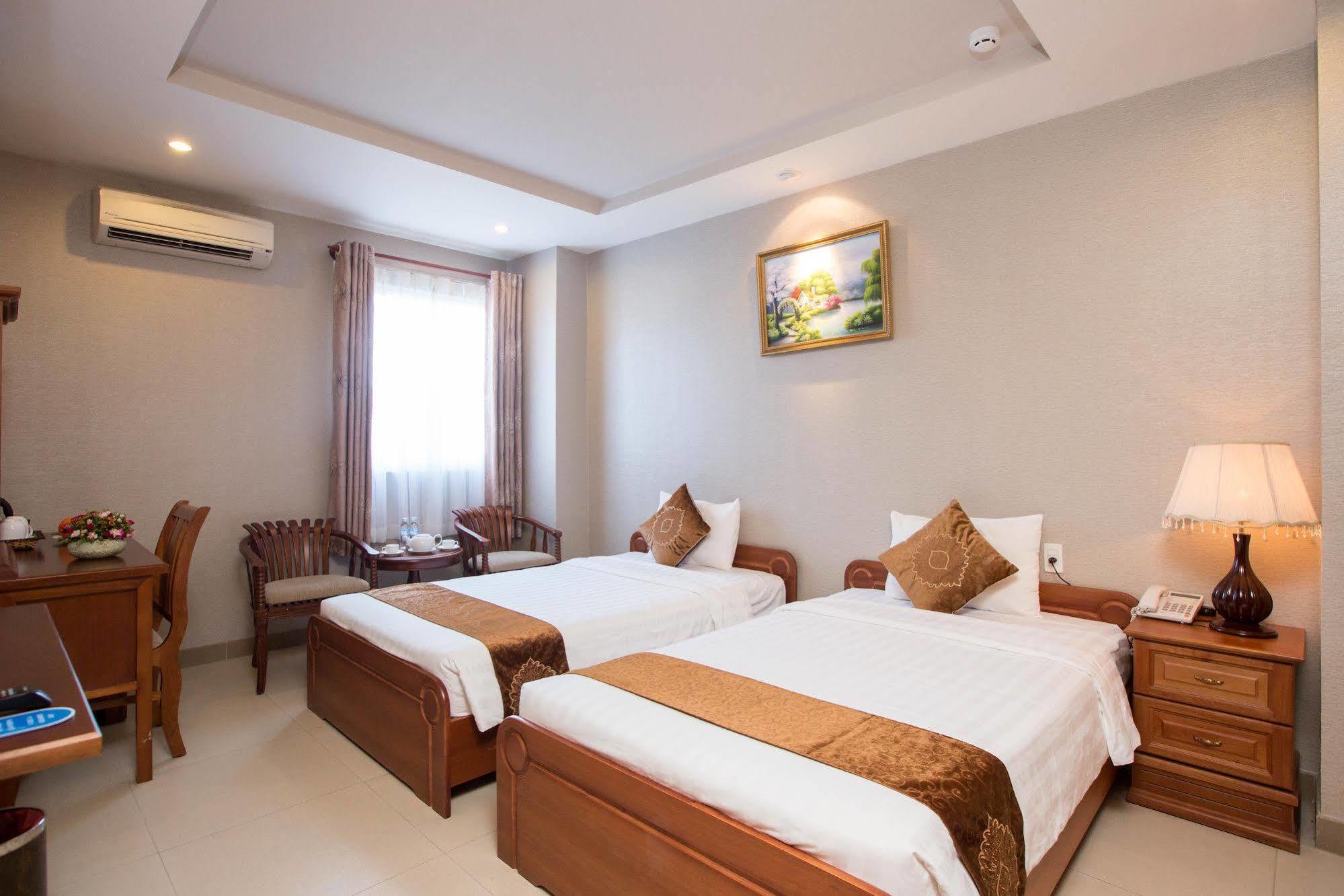 White Lion Hotel Thành Pho Ho Chí Minh Esterno foto